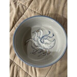 Louisville Stoneware Gaggle of Geese Soufflé Dish Ceramic 9”